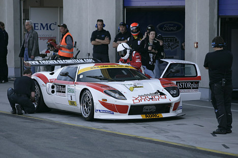 De obligatoriske pitstops kræver got teamwork mellem Christoffer Nygaard og Walter Lechner Jr.
